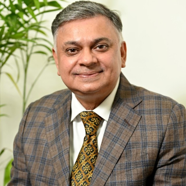 Vineet Nanda 